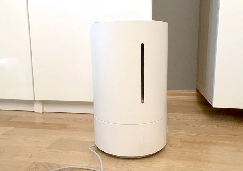 В Хiaomi, в отличие от Dyson, намного проще и быстрее заливать воду: достаточно просто открыть крышку
