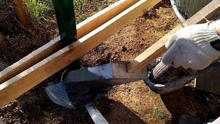Пошаговая инструкция, как построить сарай из профильной трубы своими руками